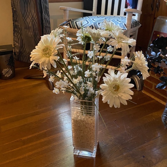 Artificial flower arrangements - Picture 10 of 10